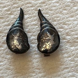 Vintage Siam Sterling clip on earrings